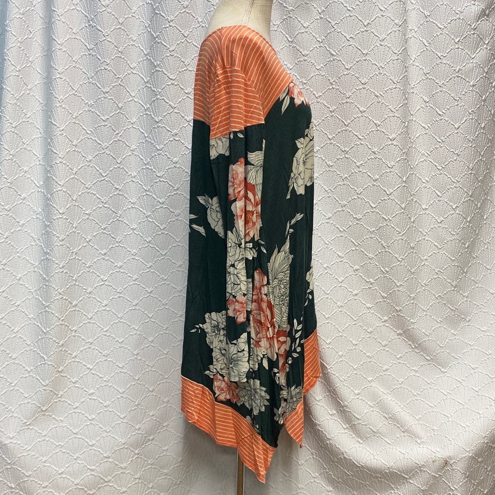 ODDY size 3X Floral and Striped coral and green oversized asymmetrical stretch - Picture 13 of 13